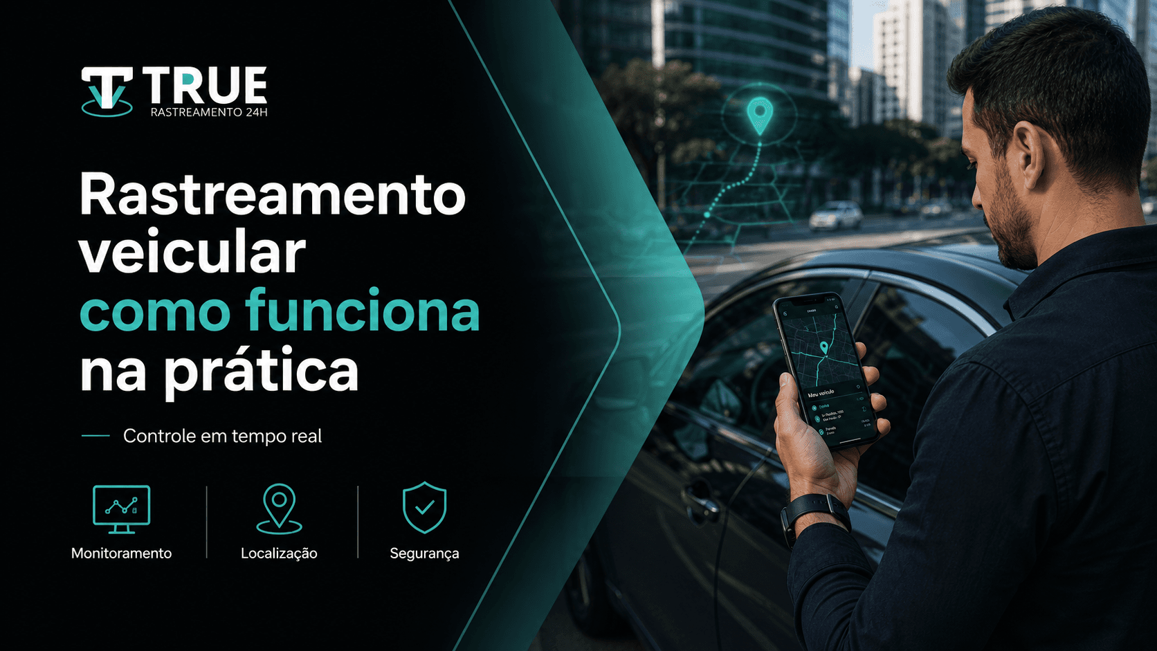 Motorista segurando smartphone mostrando o mapa de localização em tempo real de seu carro em Salvador.